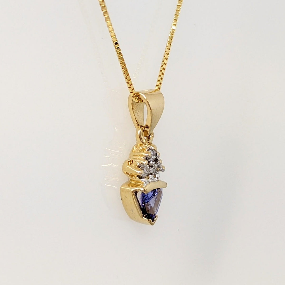 14K TANZANITE TRILLION 4MM WITH (3) MELEE ESTATE PENDANT & CHAIN 1.8 GRAMS