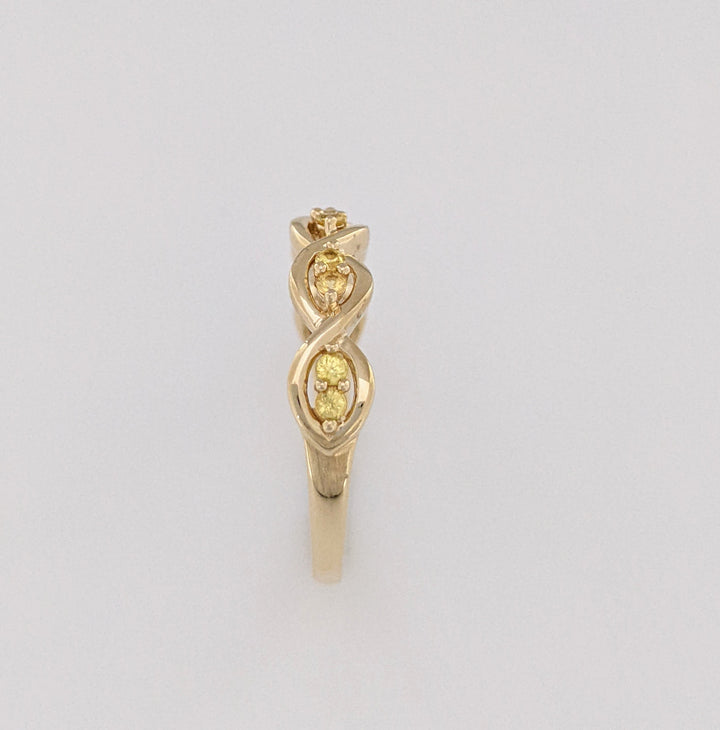 14K .10 CARAT TOTAL WEIGHT YELLOW DIAMOND ROUND (10) TWIST ESTATE BAND 2.5 GRAMS