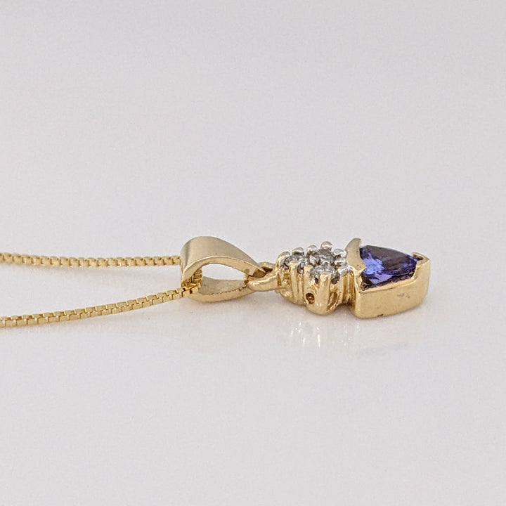 14K TANZANITE TRILLION 4MM WITH (3) MELEE ESTATE PENDANT & CHAIN 1.8 GRAMS