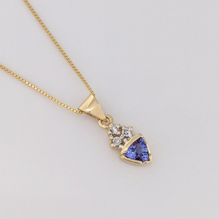 14K TANZANITE TRILLION 4MM WITH (3) MELEE ESTATE PENDANT & CHAIN 1.8 GRAMS