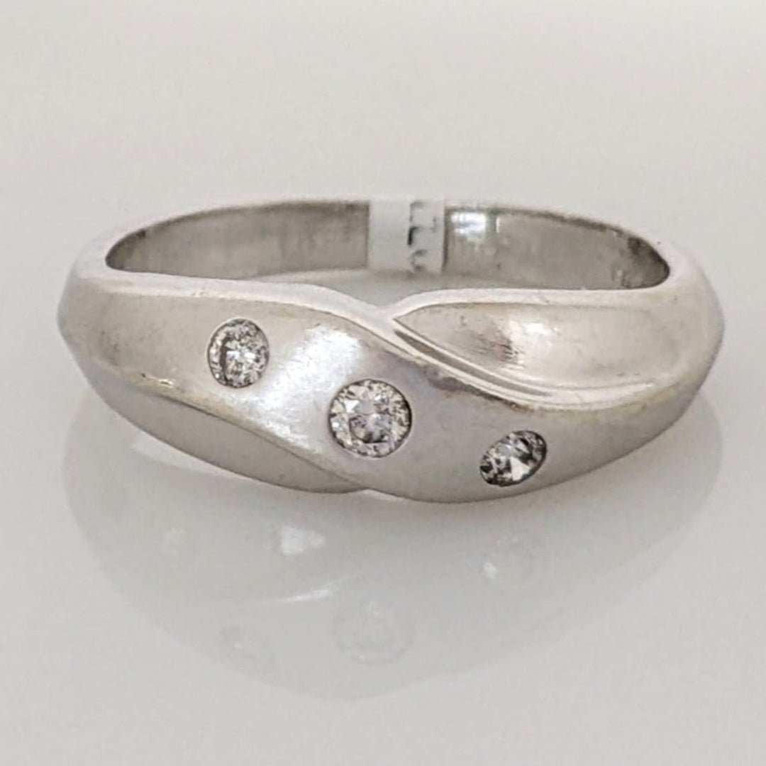14K WHITE DIAMOND ROUND (3) BEAD SET POLISHED/BRUSHED ESTATE BAND 3.1 GRAMS