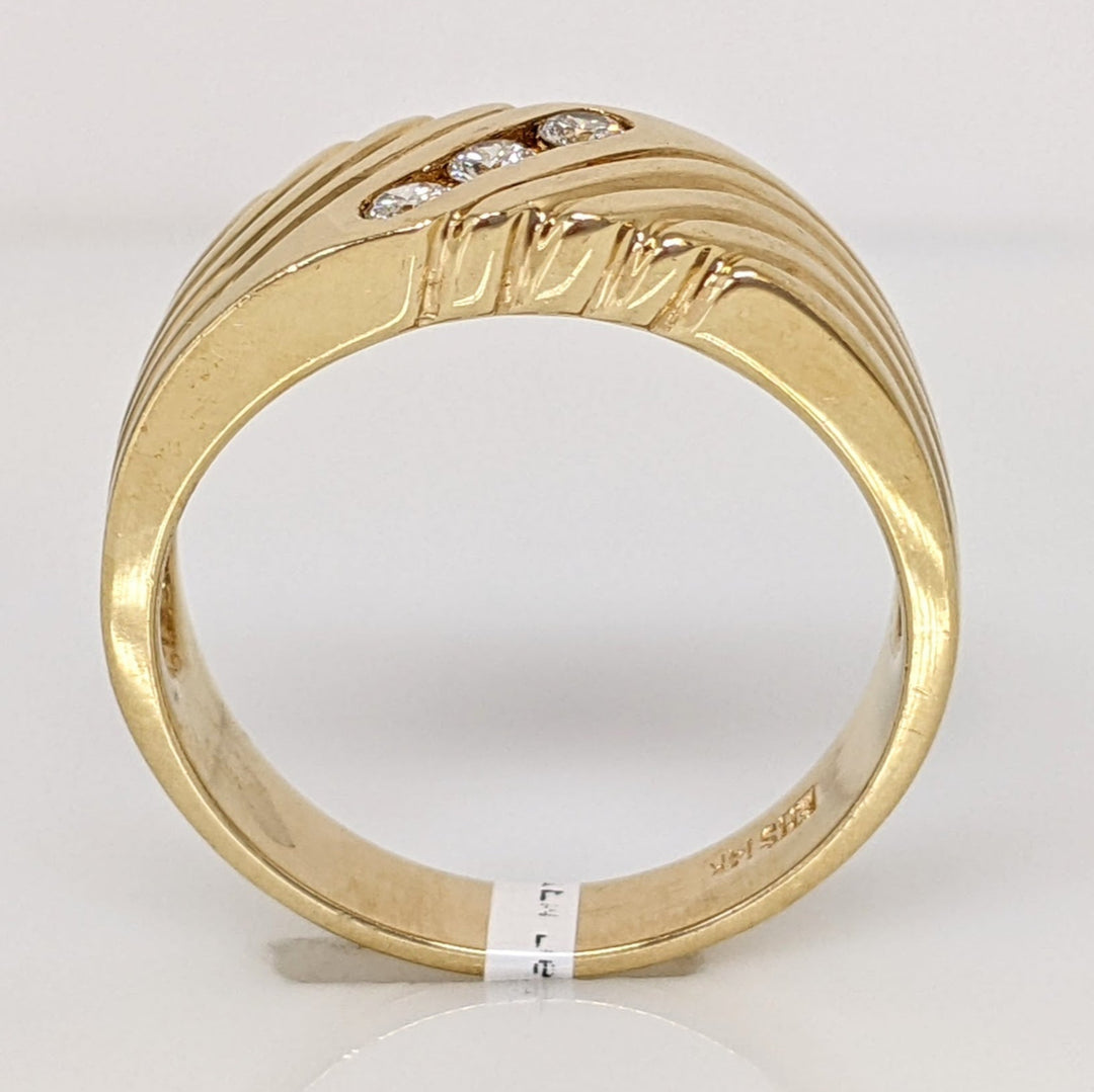 14K .13 CARAT TOTAL WEIGHT SI2 J (3) ROUND DIAMOND ESTATE RING 6.4 GRAMS