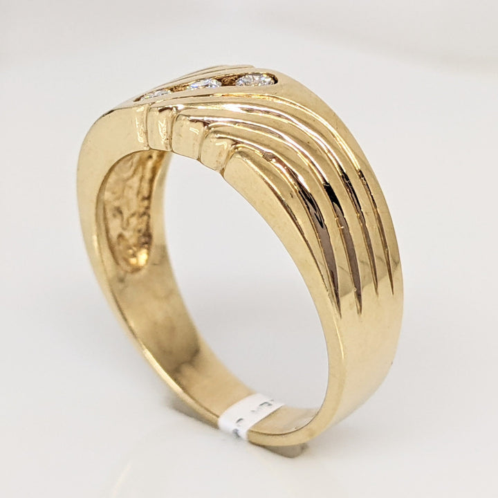 14K .13 CARAT TOTAL WEIGHT SI2 J (3) ROUND DIAMOND ESTATE RING 6.4 GRAMS