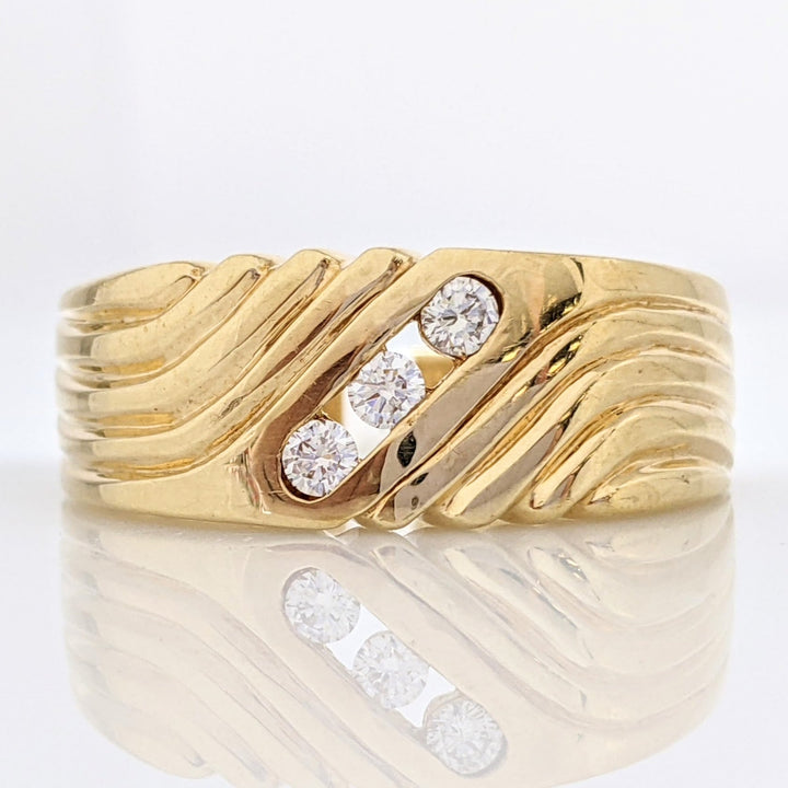 14K .13 CARAT TOTAL WEIGHT SI2 J (3) ROUND DIAMOND ESTATE RING 6.4 GRAMS