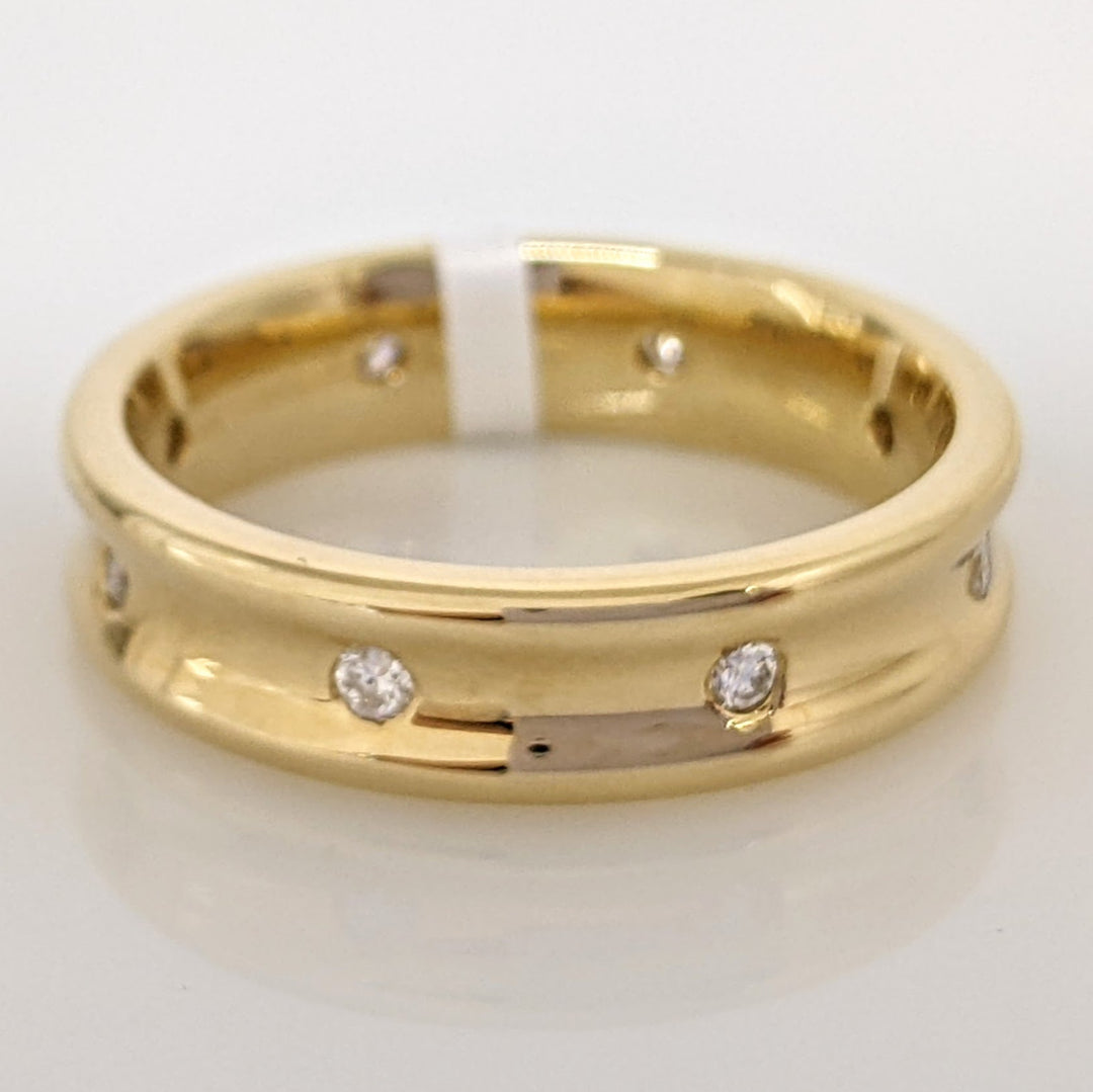 14K .24 CARAT TOTAL WEIGHT (8) ROUND DIAMOND BEAD SET COMFORT FIT 6MM ESTATE BAND 8.9 GRAMS