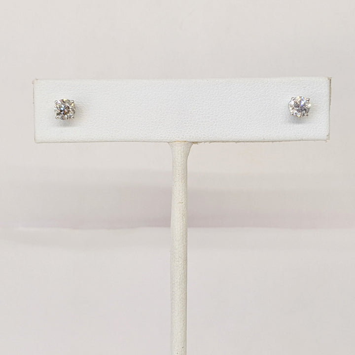 14K WHITE .68 CARAT TOTAL WEIGHT I1 G DIAMOND ROUND (2) ESTATE STUD EARRINGS 0.8 GRAMS