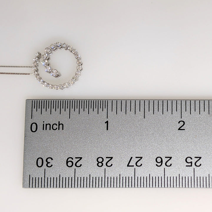 14K WHITE .47 CARAT TOTAL WEIGHT I1 I DIAMOND ROUND (28) SWIRL ESTATE PENDANT & CHAIN 2.9 GRAMS