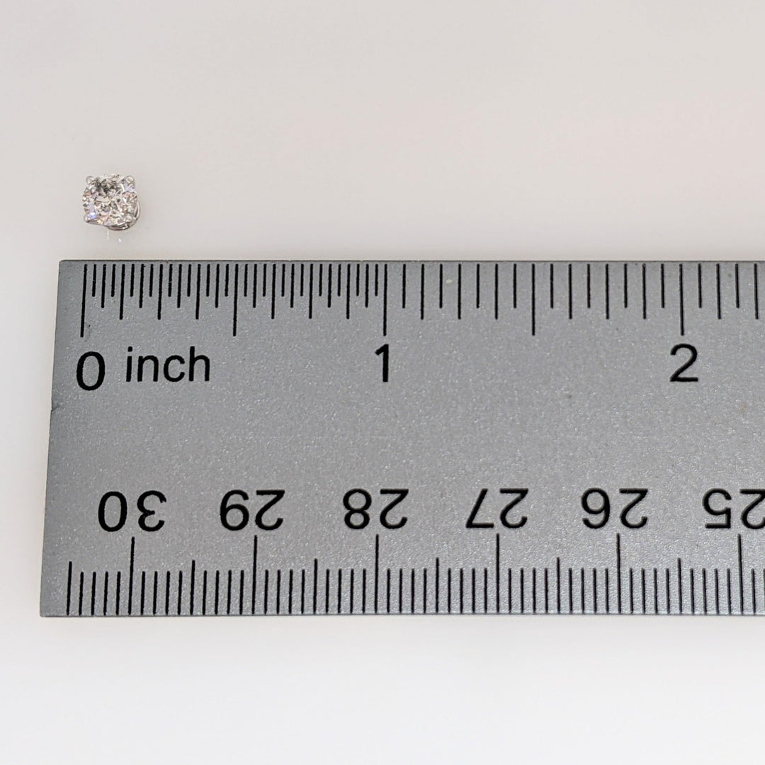 14K WHITE .68 CARAT TOTAL WEIGHT I1 G DIAMOND ROUND (2) ESTATE STUD EARRINGS 0.8 GRAMS