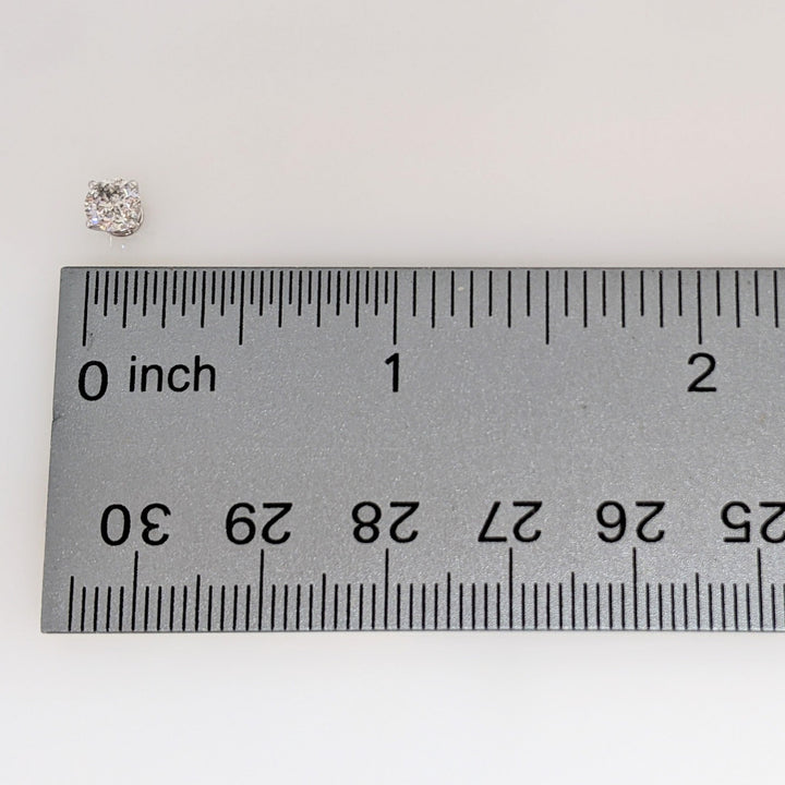 14K WHITE .68 CARAT TOTAL WEIGHT I1 G DIAMOND ROUND (2) ESTATE STUD EARRINGS 0.8 GRAMS
