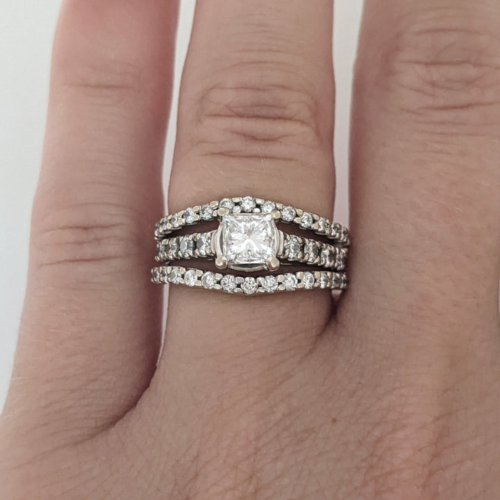 14K WHITE 1.24 CARAT TOTAL WEIGHT SI2 I DIAMOND PRINCESS CUT (1) WITH (44) ROUND RING/ JACKET ESTATE SET 5.5 GRAMS
