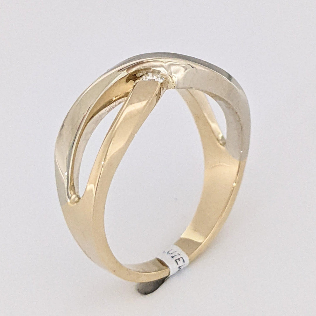 14K TWO- TONE FIGURE 8 WITH (2) MELEE ESTATE RING 4.2 GRAMS