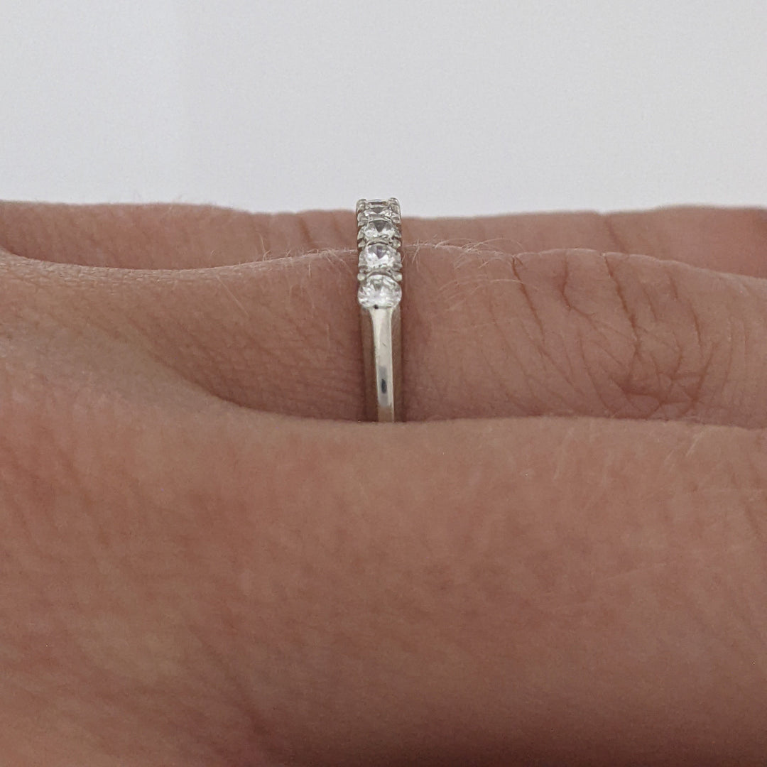 14K WHITE .20 CARAT TOTAL WEIGHT SI1 H DIAMOND ROUND (6) PRONG SET ESTATE BAND 2.0 GRAMS