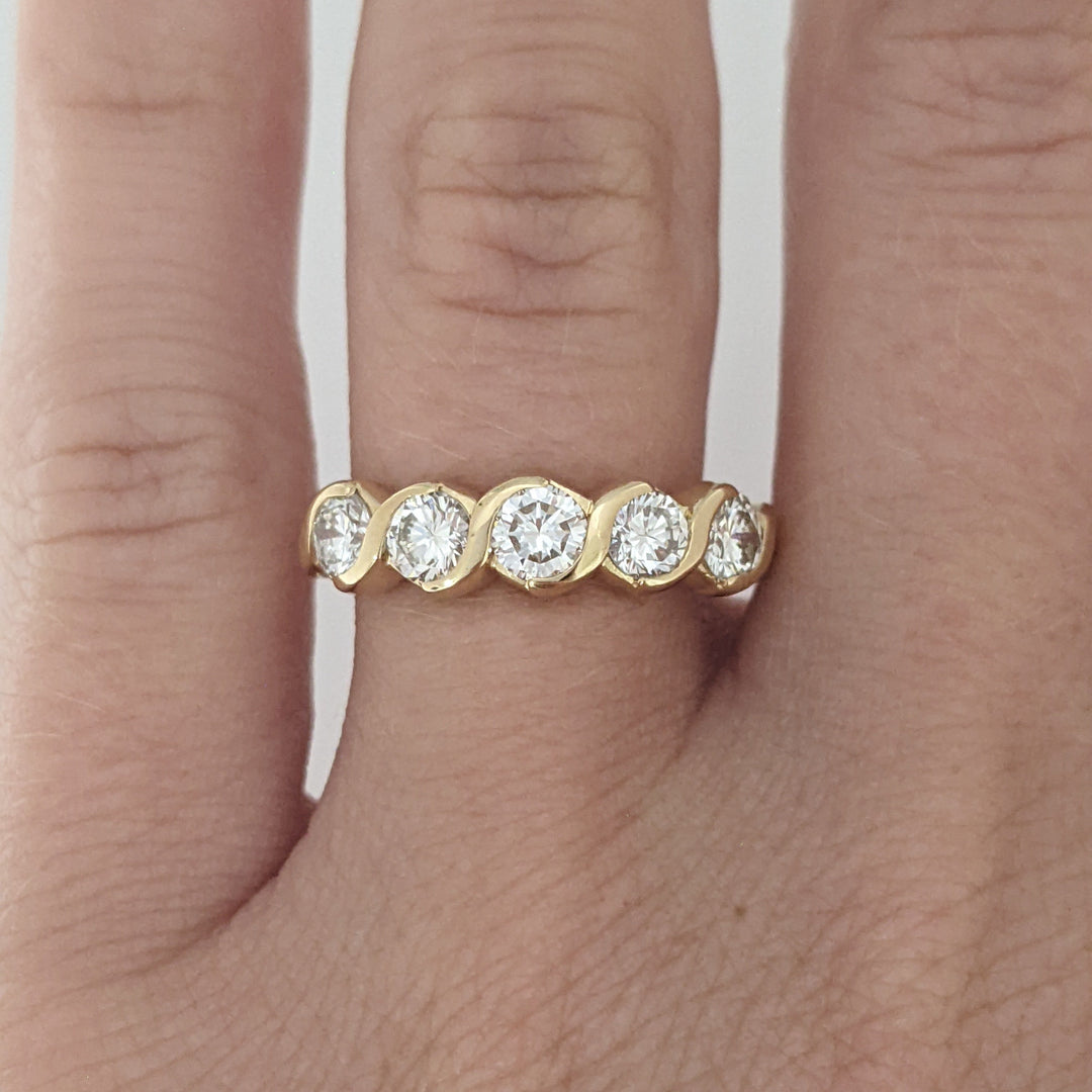 14K .88 CARAT TOTAL WEIGHT SI1 H DIAMOND ROUND (5) HALF-BEZEL SWIRL ESTATE BAND 2.4 GRAMS