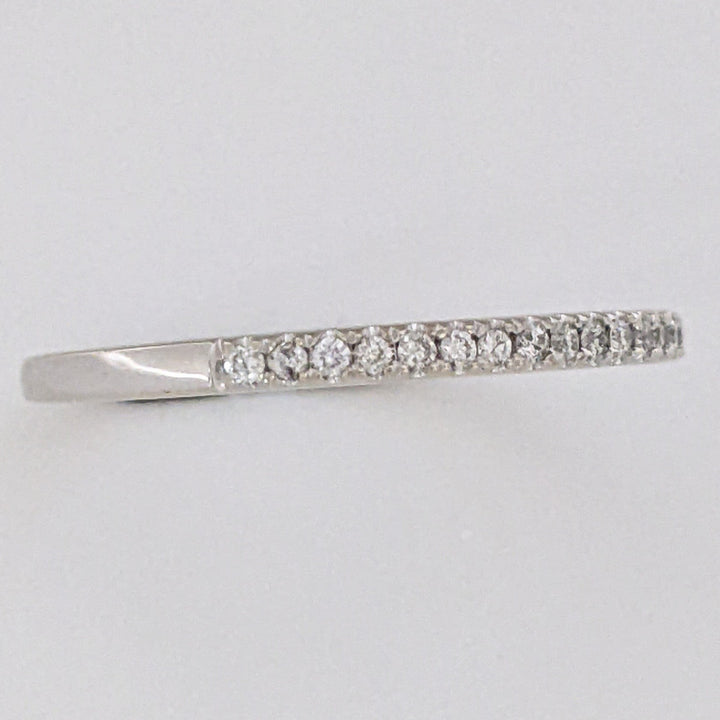 14K WHITE .11 CARAT TOTAL WEIGHT DIAMOND ROUND (22) ESTATE PRONG SET BAND 1.9 GRAMS