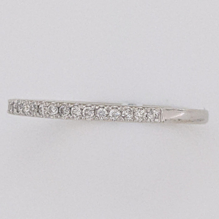 14K WHITE .11 CARAT TOTAL WEIGHT DIAMOND ROUND (22) ESTATE PRONG SET BAND 1.9 GRAMS