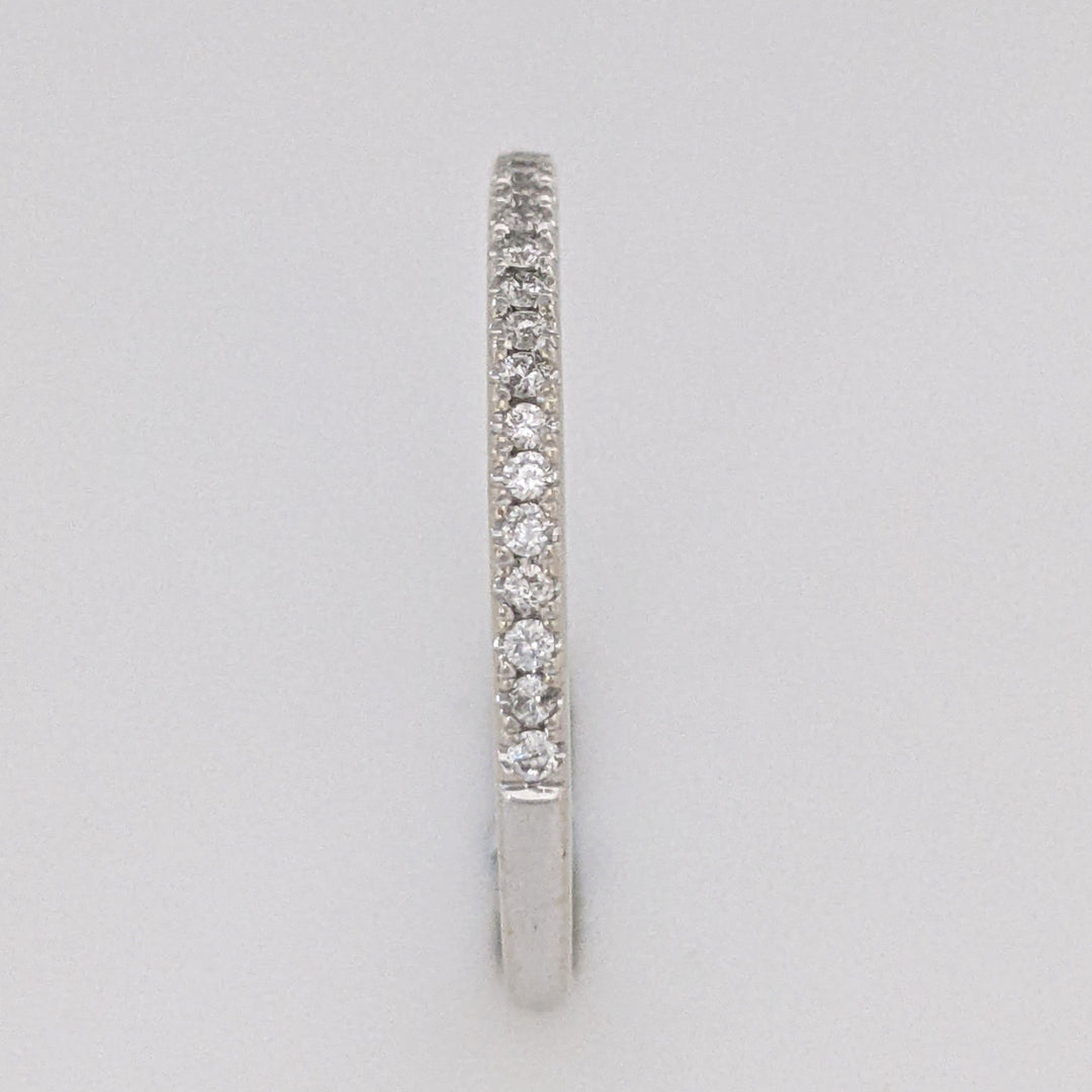 14K WHITE .11 CARAT TOTAL WEIGHT DIAMOND ROUND (22) ESTATE PRONG SET BAND 1.9 GRAMS