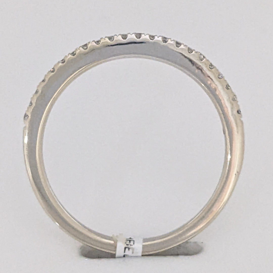 14K WHITE .11 CARAT TOTAL WEIGHT DIAMOND ROUND (22) ESTATE PRONG SET BAND 1.9 GRAMS