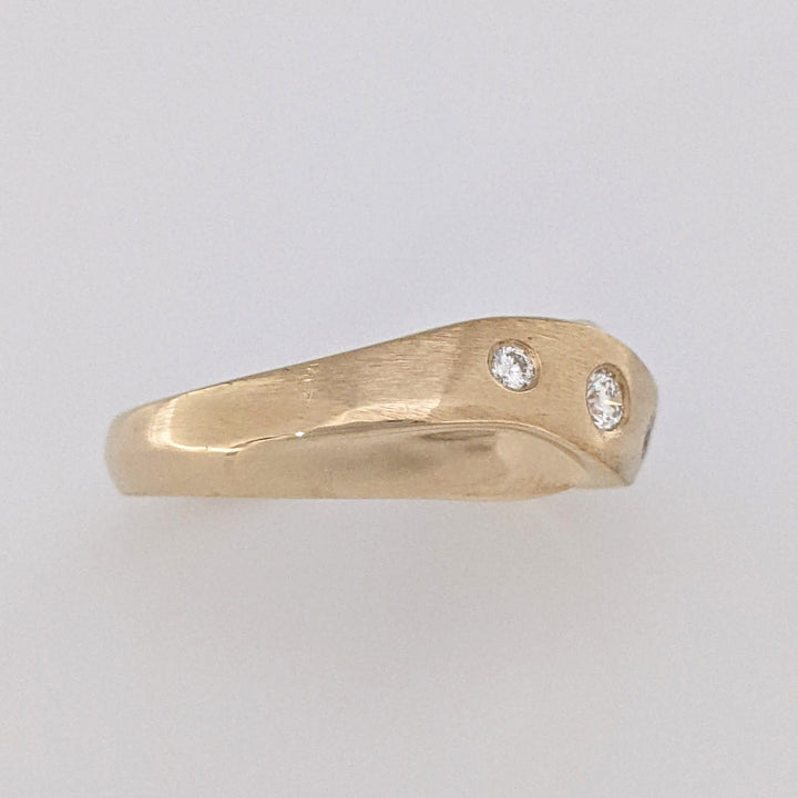 14K .12 CARAT TOTAL WEIGHT SI2 DIAMOND ROUND (3) BEZEL SET FANCY ESTATE RING 5.0 GRAMS