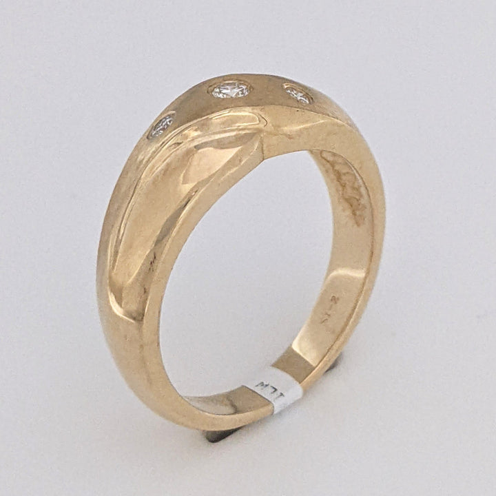 14K .12 CARAT TOTAL WEIGHT SI2 DIAMOND ROUND (3) BEZEL SET FANCY ESTATE RING 5.0 GRAMS