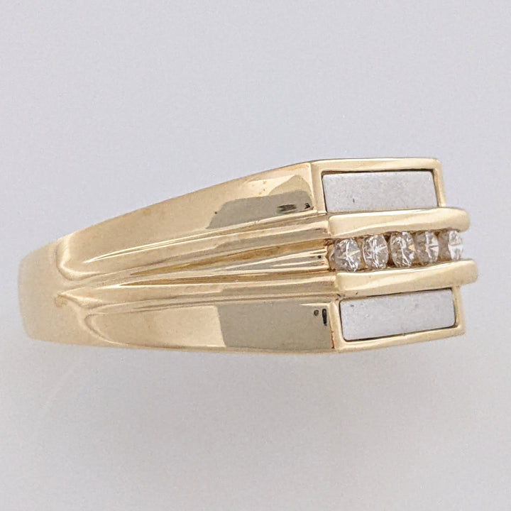 14K TWO-TONE .27 CARAT TOTAL WEIGHT (5) ROUND DIAMOND ESTATE RING 9.7 GRAMS