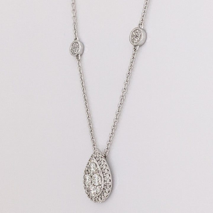 14K WHITE .42 CARAT TOTAL WEIGHT SI1 H-J DIAMOND ROUND (62) HALO PEAR ESTATE NECKLACE 3.7 GRAMS