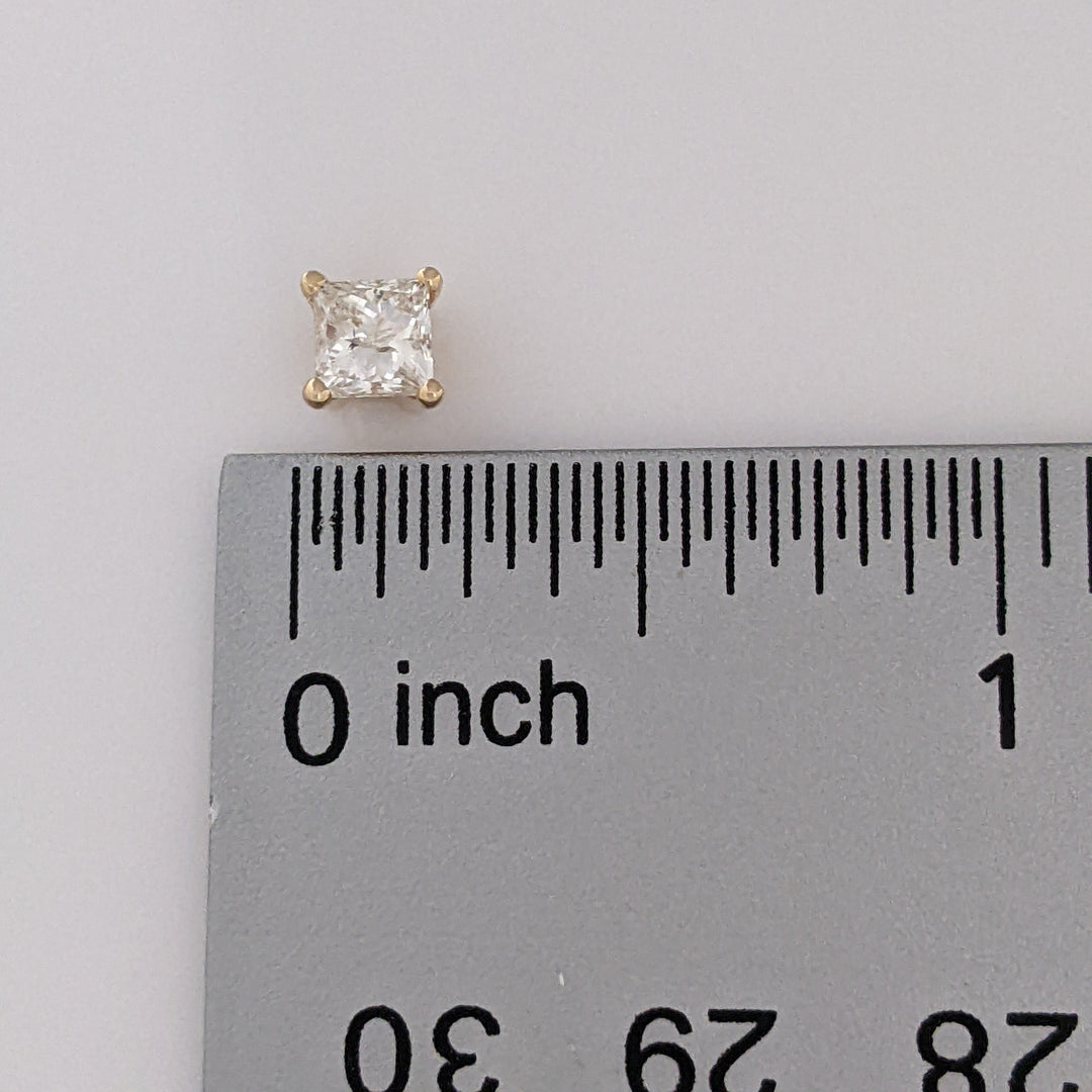 14K .88 CARAT TOTAL WEIGHT I1 H DIAMOND PRINCESS CUT (2) ESTATE STUD EARRINGS 1.2 GRAMS