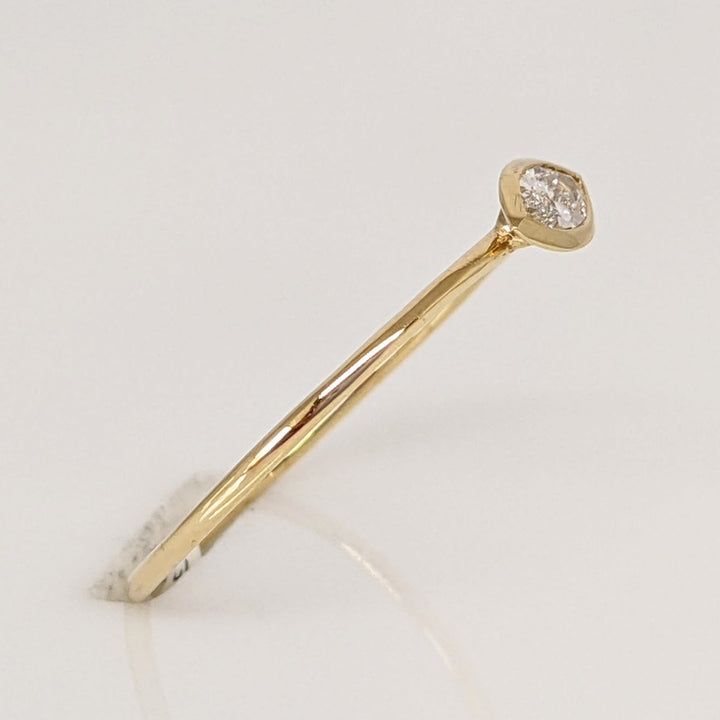 14K .14 CARAT TOTAL SI1 I DIAMOND MARQUISE BEZEL DAINTY ESTATE RING 0.5 GRAMS