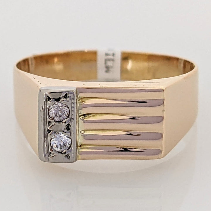 14K .03 CARAT TOTAL WEIGHT DIAMOND ROUND (2) RIBBED TOP ESTATE RING 2.6 GRAMS