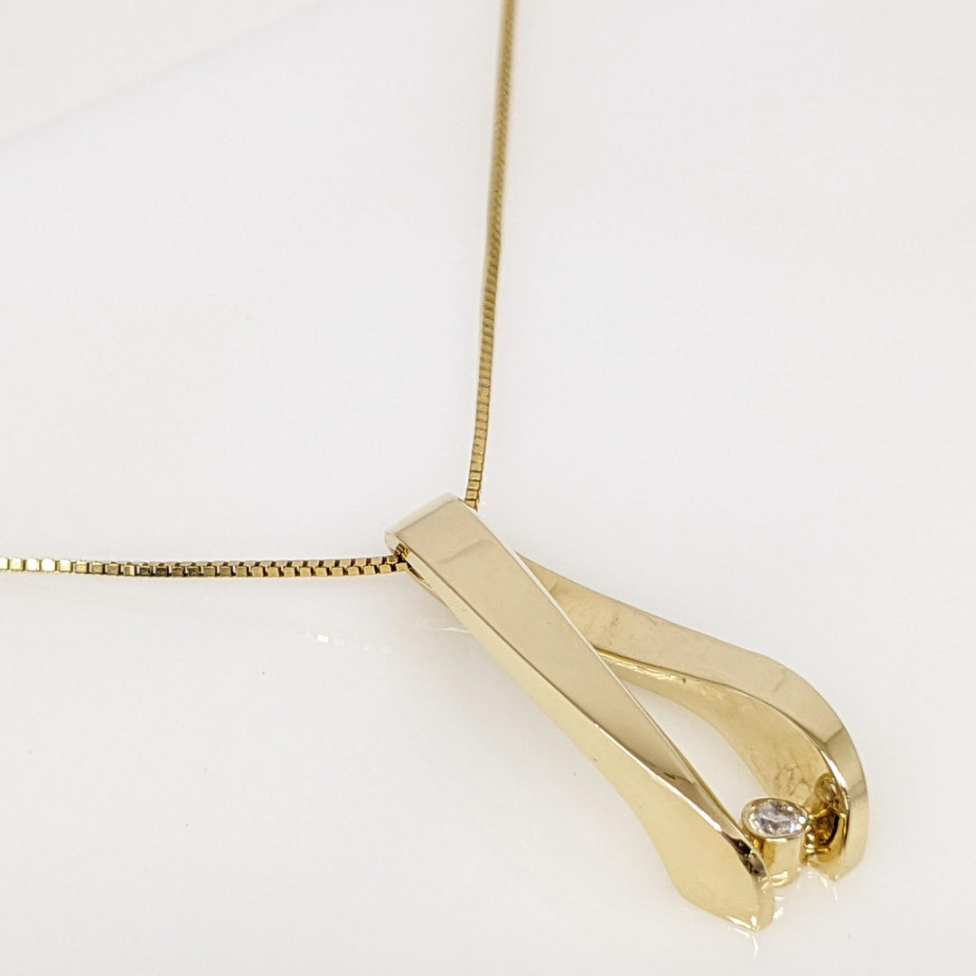 14K .06 CARAT TOTAL I1 H DIAMOND ROUND FREE FORM ESTATE PENDANT & CHAIN 6.9 GRAMS