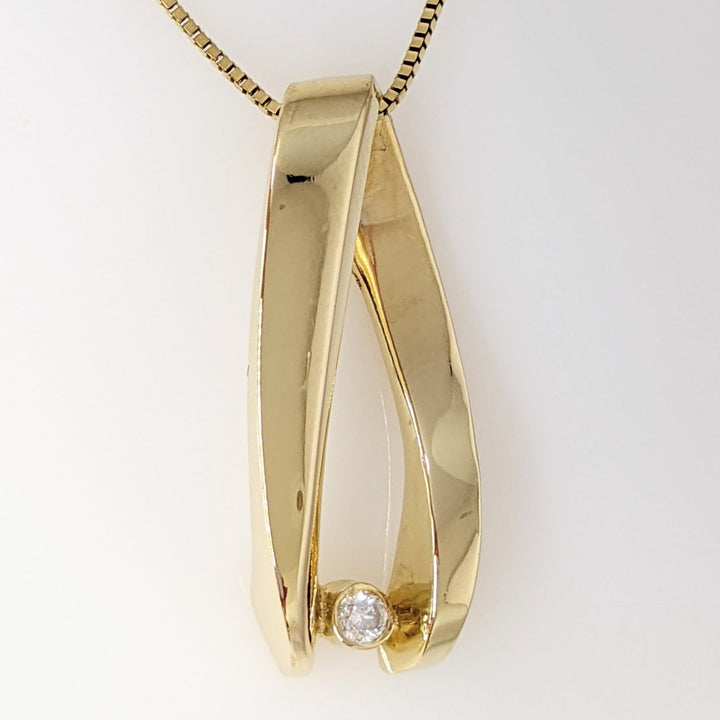 14K .06 CARAT TOTAL I1 H DIAMOND ROUND FREE FORM ESTATE PENDANT & CHAIN 6.9 GRAMS