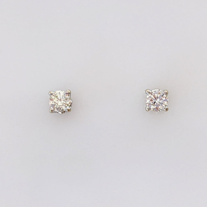 14K WHITE .21 CARAT TOTAL WEIGHT SI1 I DIAMOND ROUND (2) ESTATE STUD EARRINGS 0.5 GRAMS