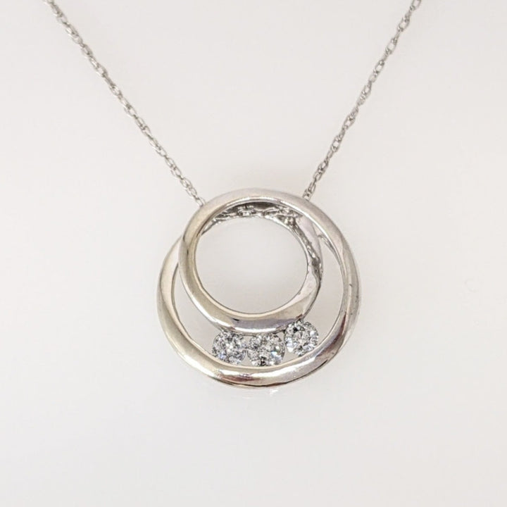 10K WHITE .20 CARAT TOTAL WEIGHT I1 I DIAMOND ROUND (3) SWIRL CIRCLE ESTATE PENDANT & CHAIN 1.7 GRAMS