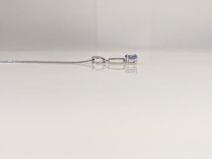 14K WHITE IOLITE OVAL 4X5 DROP ESTATE PENDANT & CHAIN 1.6 GRAMS