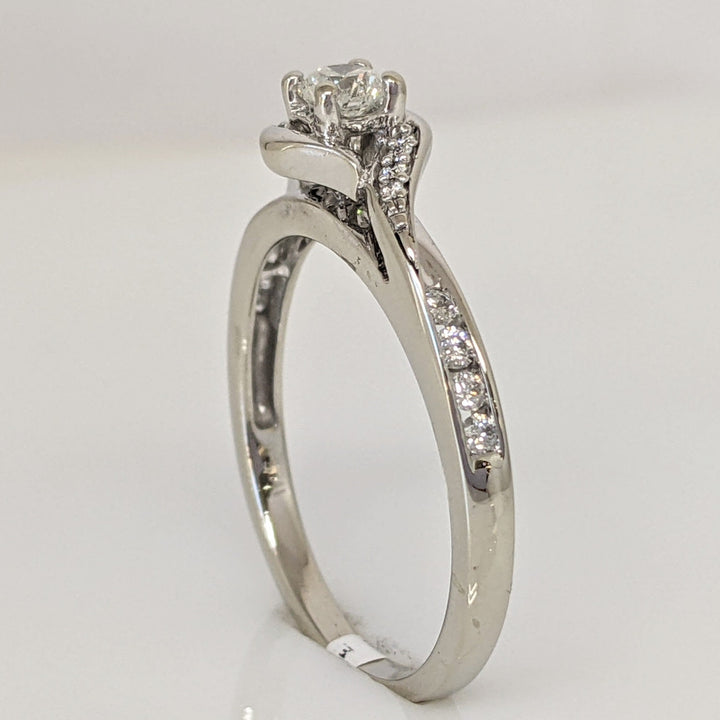 10K WHITE .41 CARAT TOTAL WEIGHT I1 H DIAMOND ROUND (17) BYPASS ESTATE RING 2.8 GRAMS