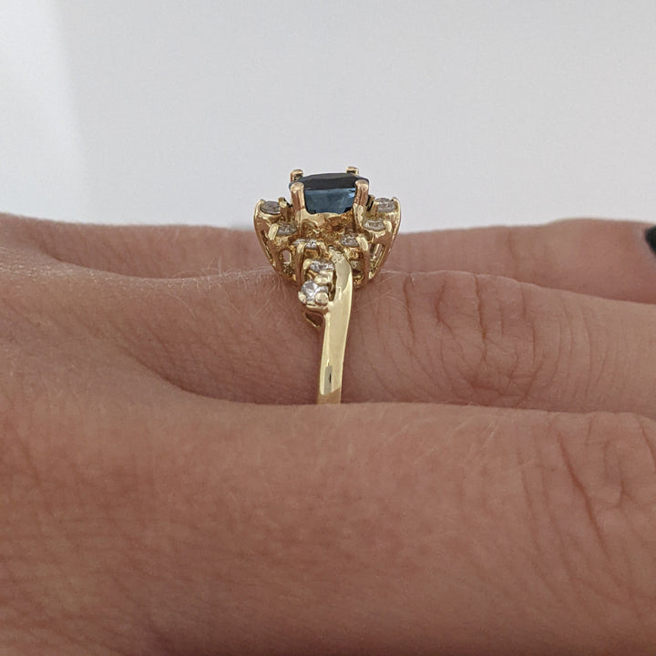 14K SAPPHIRE OVAL 4X6 WITH .35 CARAT TOTAL WEIGHT (14) ROUND ESTATE RING 3.1 GRAMS
