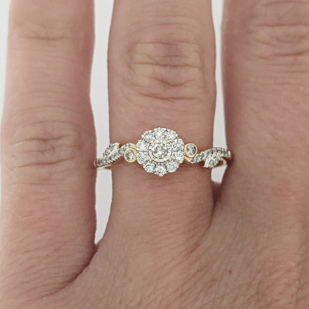14K .25 CARAT TOTAL WEIGHT I1 H DIAMOND ROUND (33) ESTATE HALO RING 2.0 GRAMS