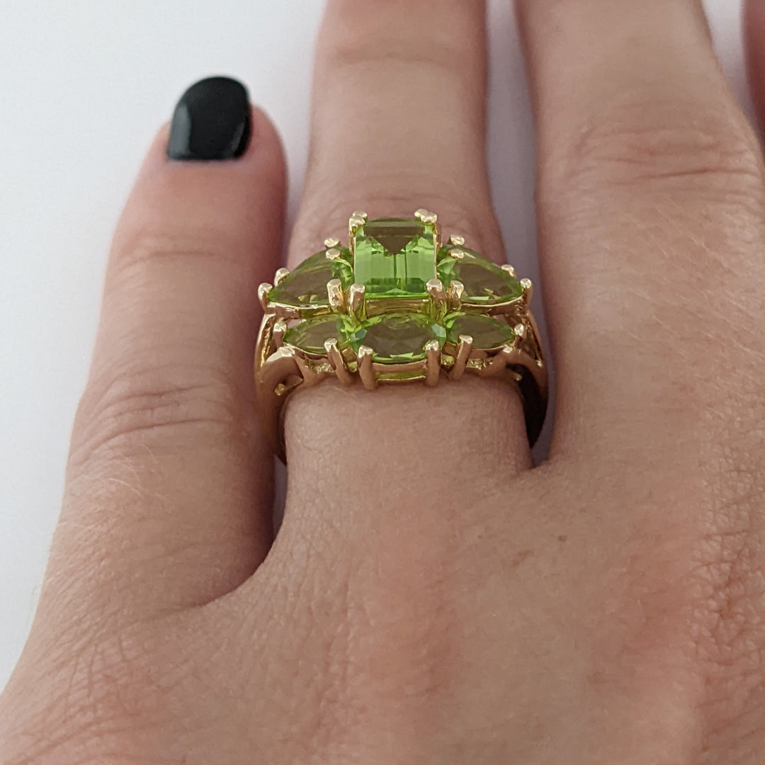 14K PERIDOT EMERALD CUT 5X7 (1) OVAL (2) PEAR (6) ESTATE RING 4.5 GRAMS