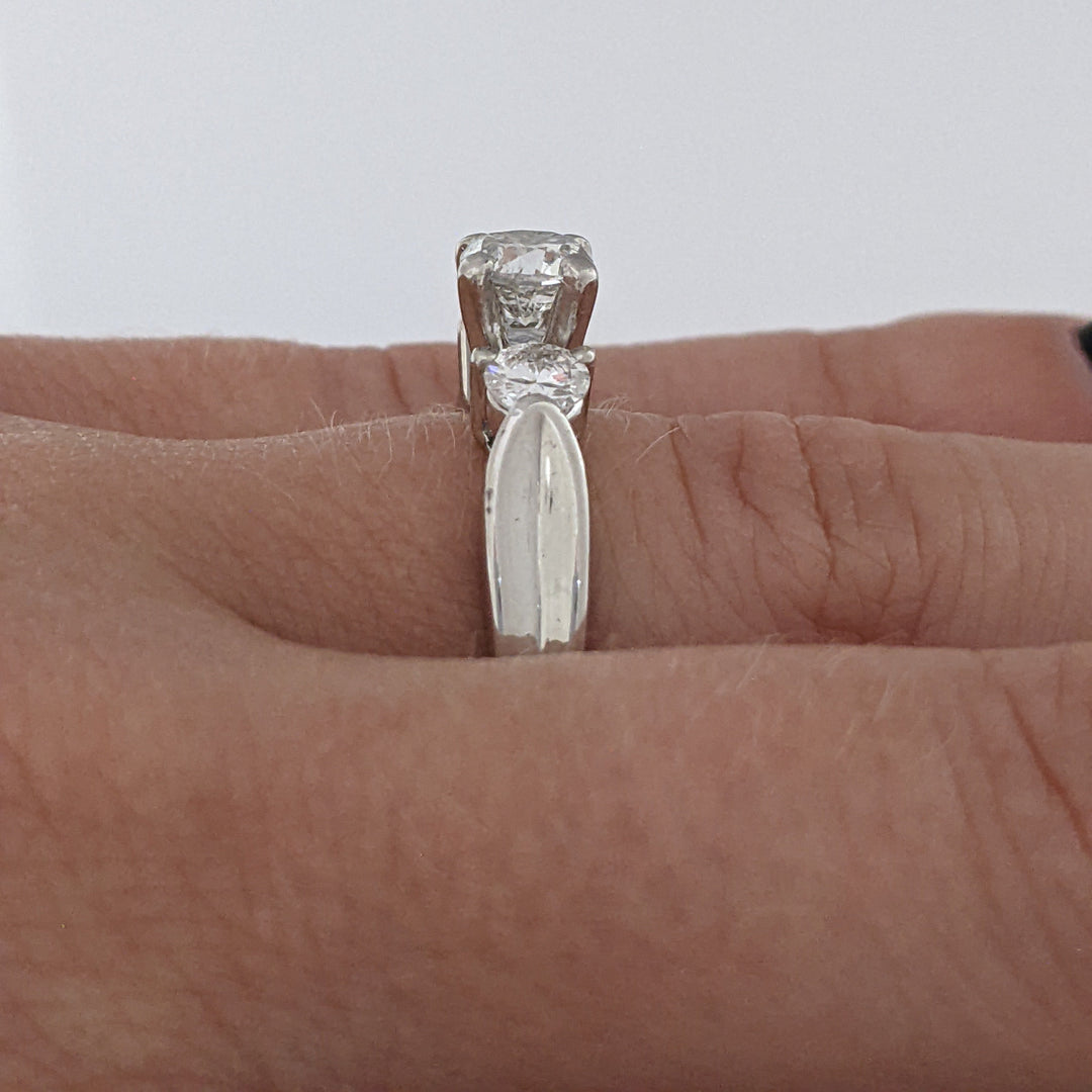 PLATINUM 1.06 CARAT TOTAL WEIGHT I1 K DIAMOND ROUND (3) TRINITY ESTATE RING 6.6 GRAMS
