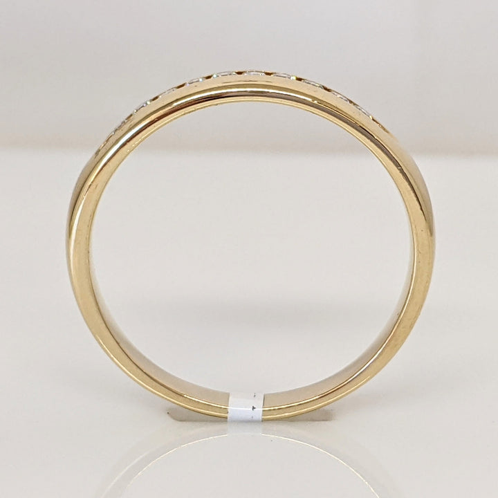 14K .20 CARAT TOTAL WEIGHT I1 H DIAMOND ROUND (10) CHANNEL SET ESTATE BAND 4.9 GRAMS