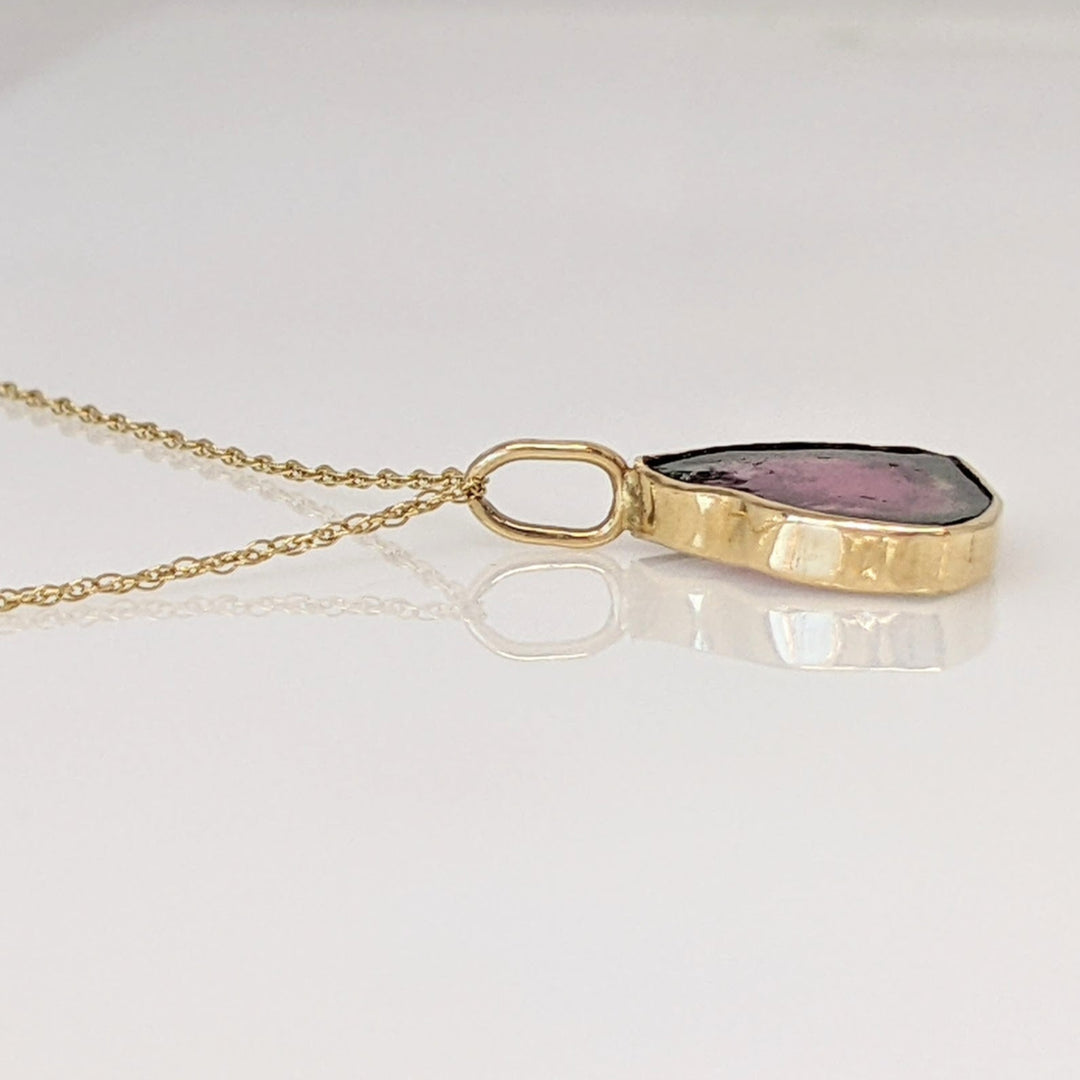 14K WATERMELON TOURMALINE FREE FORM ESTATE PENDANT & CHAIN 2.0 GRAMS