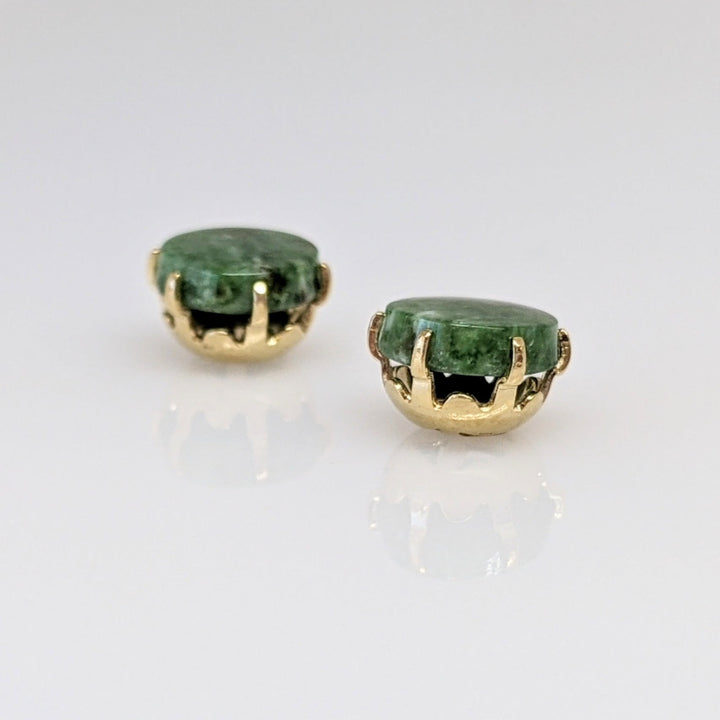 14K JADE ROUND 7MM STUD ESTATE EARRINGS 1.3 GRAMS
