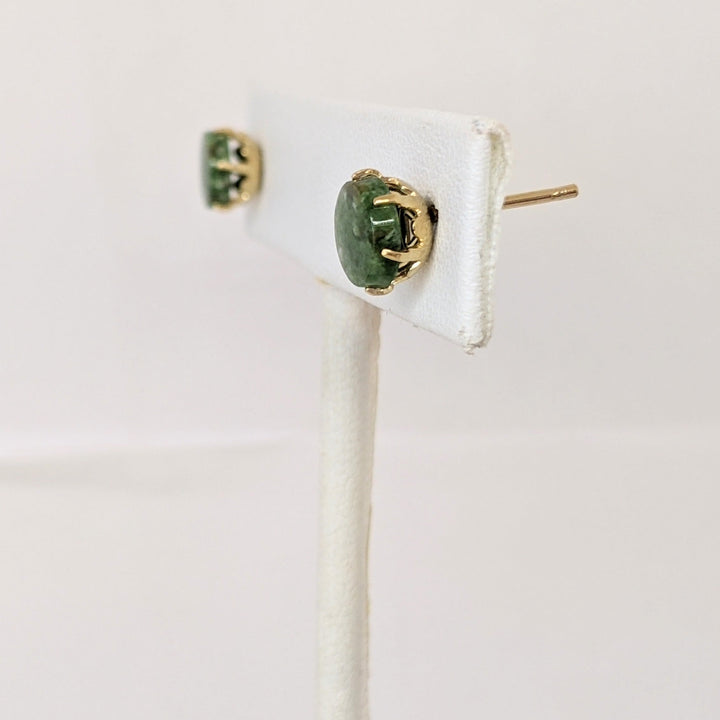 14K JADE ROUND 7MM STUD ESTATE EARRINGS 1.3 GRAMS