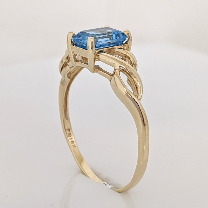 10K BLUE TOPAZ EMERALD CUT 6X8 TWIST TOP ESTATE RING 2.8 GRAMS