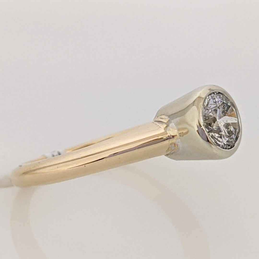 14K .59 CARAT TOTAL I1 I DIAMOND ROUND ESTATE BEZEL SET RING 3.2 GRAMS
