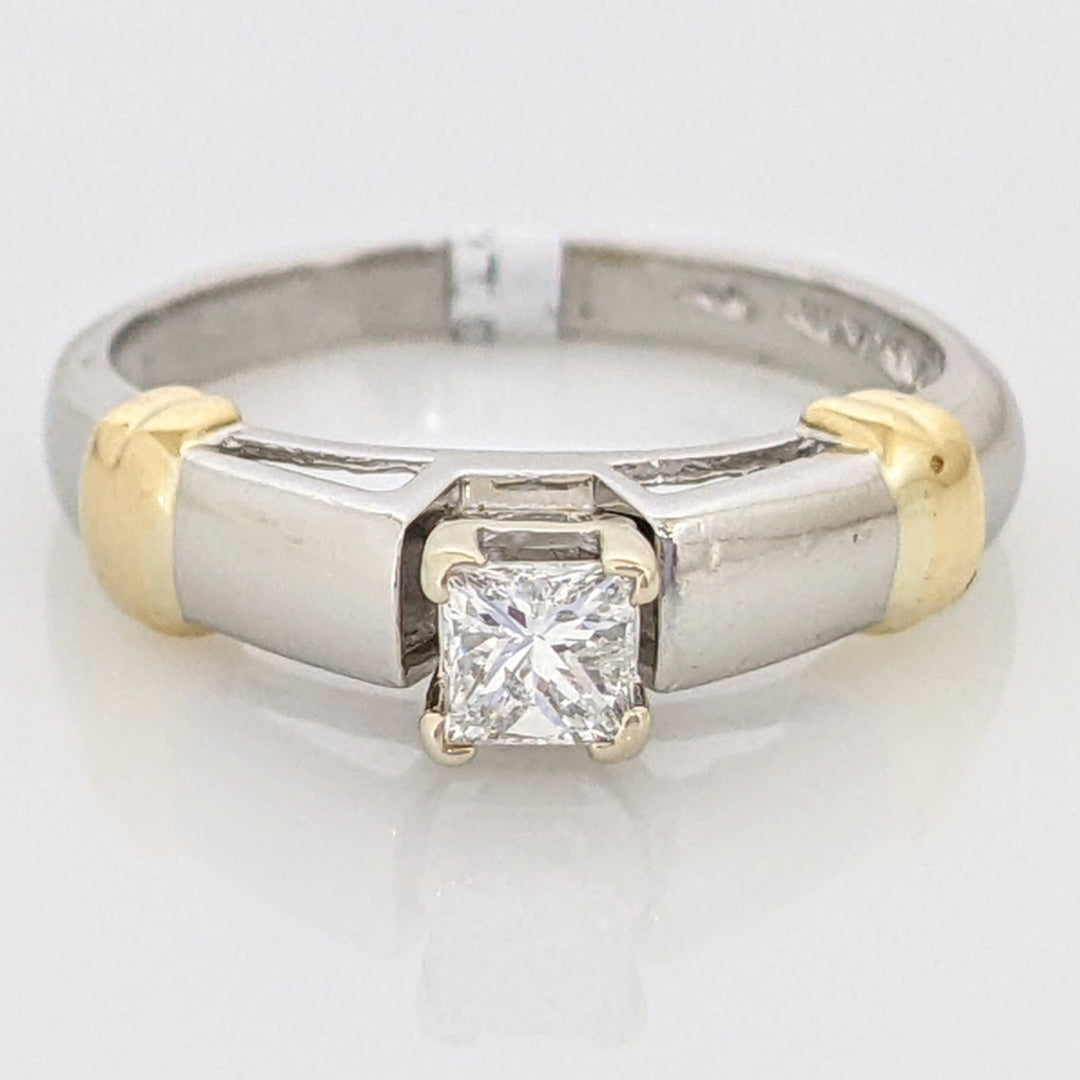 PLATINUM/14K .24 CARAT TOTAL I1 F DIAMOND PRINCESS CUT ESTATE RING 4.5 GRAMS