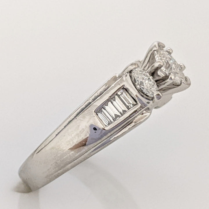 PLATINUM 1.06 CARAT TOTAL WEIGHT SI2 G-H MARQUISE DIAMOND WITH (12) BAGUETTE ESTATE RING 6.4 GRAMS