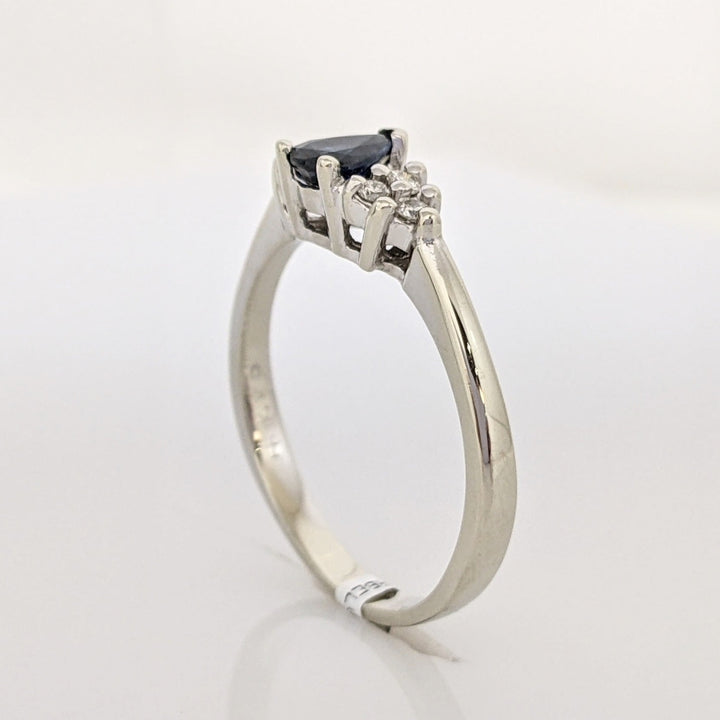 14K WHITE SAPPHIRE PEAR 4X5 WITH (6) MELEE ESTATE RING 3.5 GRAMS