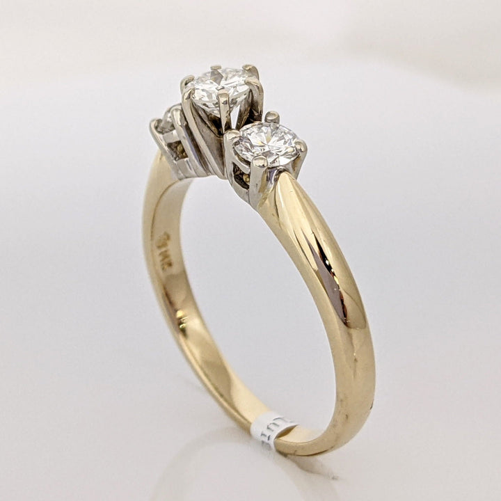 14K .67 CARAT TOTAL WEIGHT VS-SI2 G-I DIAMOND ROUND (3) TRINITY ESTATE RING 3.4 GRAMS