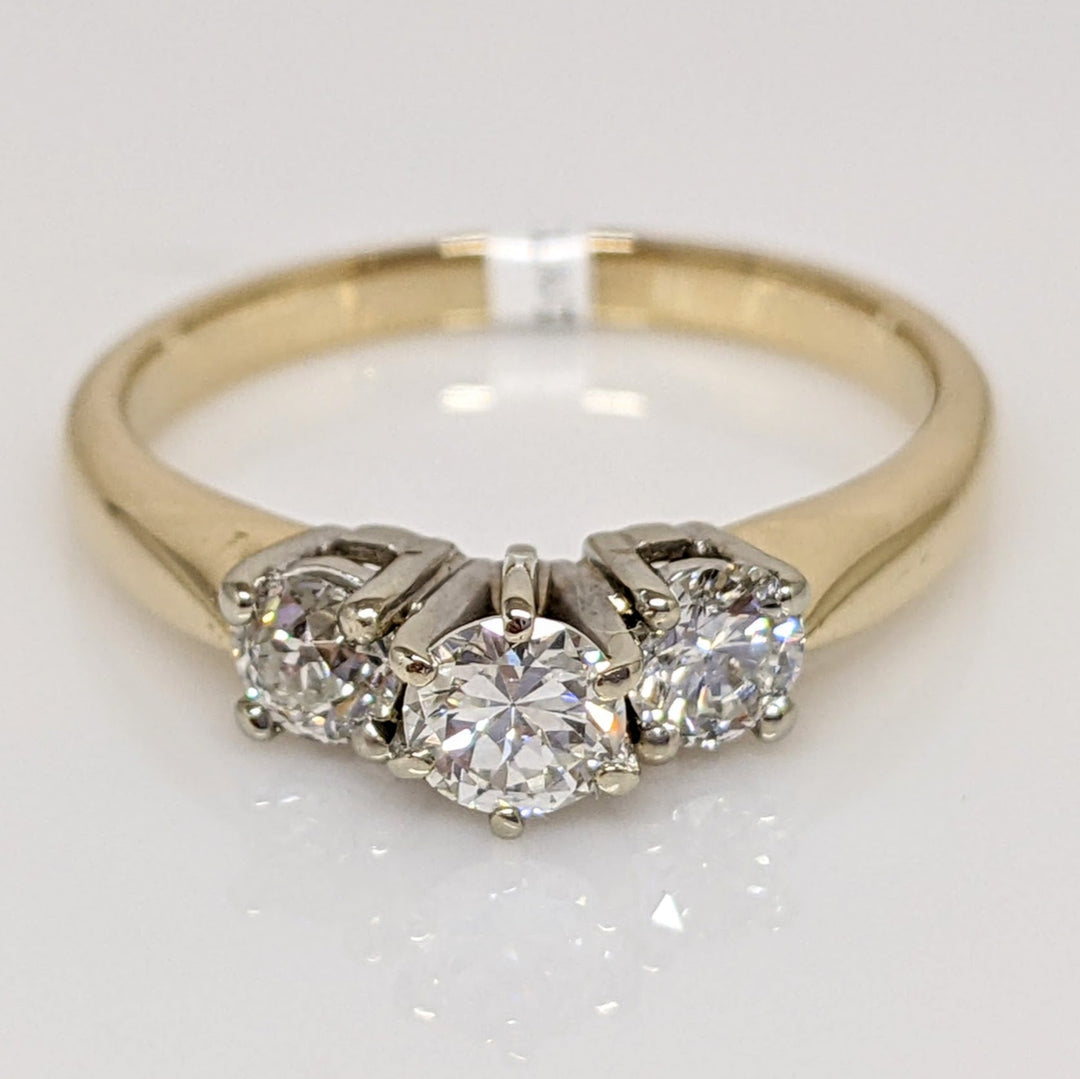 14K .67 CARAT TOTAL WEIGHT VS-SI2 G-I DIAMOND ROUND (3) TRINITY ESTATE RING 3.4 GRAMS