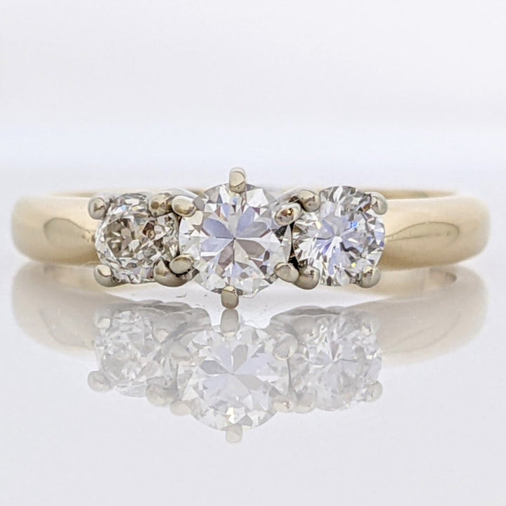 14K .67 CARAT TOTAL WEIGHT VS-SI2 G-I DIAMOND ROUND (3) TRINITY ESTATE RING 3.4 GRAMS